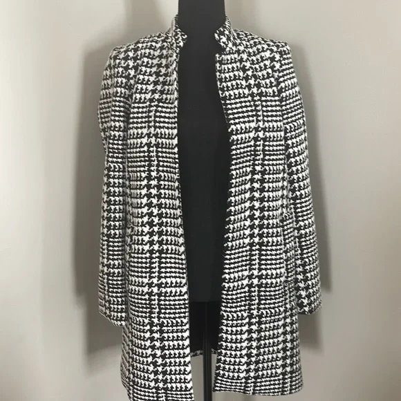 Jacket - Picture 1 of 7